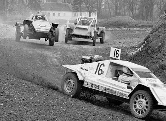 Martin Teufer (16), Hannes Hochegger (5), Oskar Hengelmller jun.