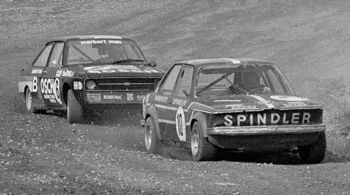 Gnther Spindler (10, BMW 320), Dieter Karl Anton (6, Ford Escort)