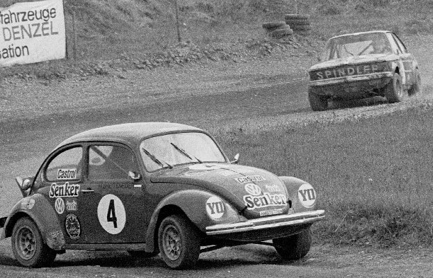 Herbert Breiteneder (4, VW Kfer), Gnther Spindler (6, BMW 320)