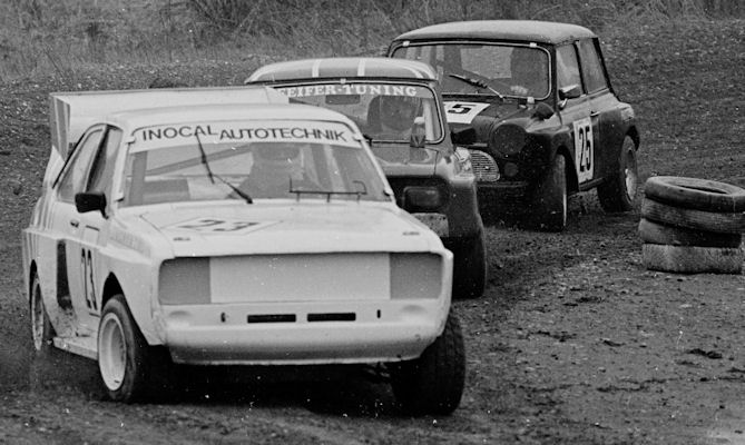 Ronald Irschik (23, Ford Escort RS 1600), Gert Pfeifer (14, Mini Clubman), Klaus Thiel (25, Mini Innocenti 1300)