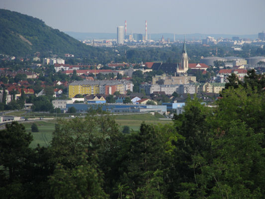 Foto vom 29. Mai 2011 - Korneuburg mit Wien im Hintergrund