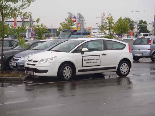 Foto vom 22. Juli 2011 - Autofahren ist gefhrlich